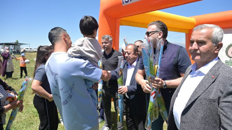 Sorkuncak’ta Gökyüzü Renklendi: Gül ve Uçurtma Şenliği’nde 9. Yıl Coşkusu!